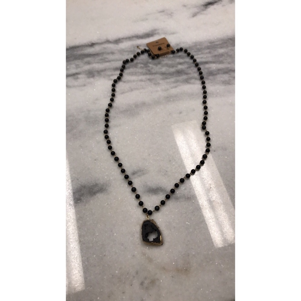 Brand new necklace with earrings